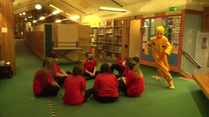 AnGibearnachGAidhlig_SgoilBhagha-Chaisteil-IOR3Z8RFr9Q AnGibearnachGAidhlig_SgoilBhagha-Chaisteil-IOR3Z8RFr9Q