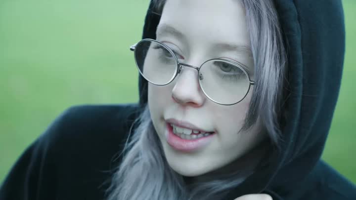 DìomhairPoppy_AcadamaidhRìoghailBhaileDhuthaich-eoeXxfXjJMo DìomhairPoppy_AcadamaidhRìoghailBhaileDhuthaich-eoeXxfXjJMo